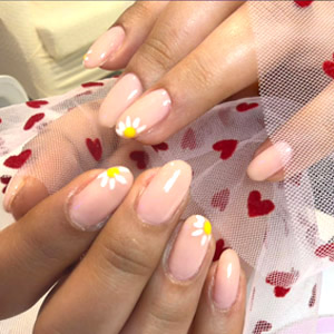 Estética Cattleya en Errenteria - Manicura semipermanente y manicura francesa en Errenteria